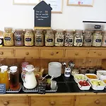 Toulson Court 4*