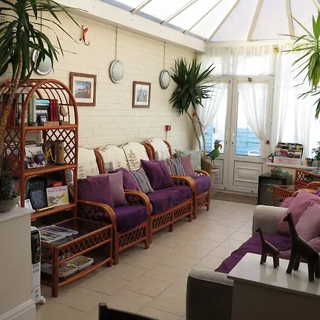 Toulson Court 4*
