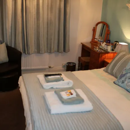 Гостевой дом Toulson Court 4*