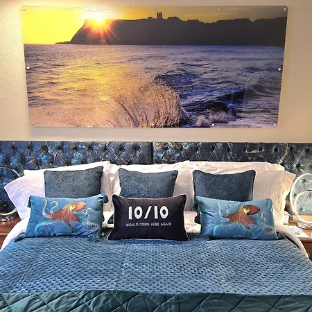 Toulson Court 4*
