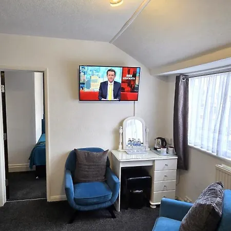 Toulson Court Гостевой дом