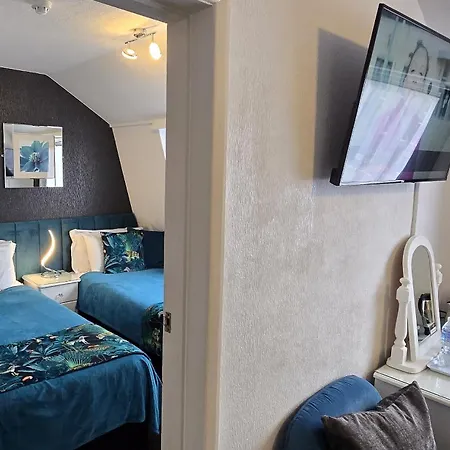 Toulson Court Гостевой дом Скарборо