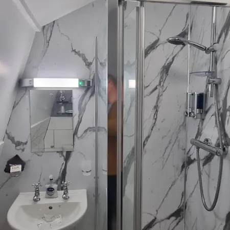 Гостевой дом Toulson Court Скарборо