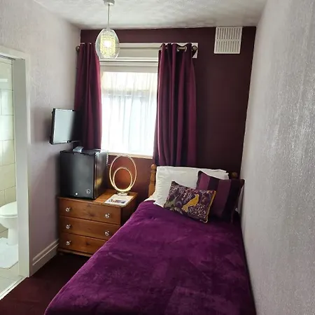 Toulson Court 4*