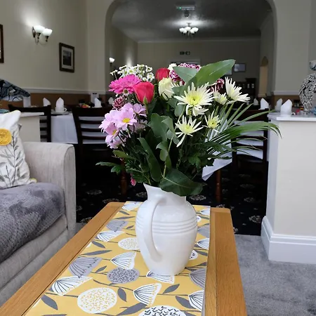 Toulson Court Гостевой дом Скарборо