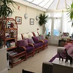 Toulson Court 4*