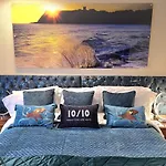 Toulson Court 4*